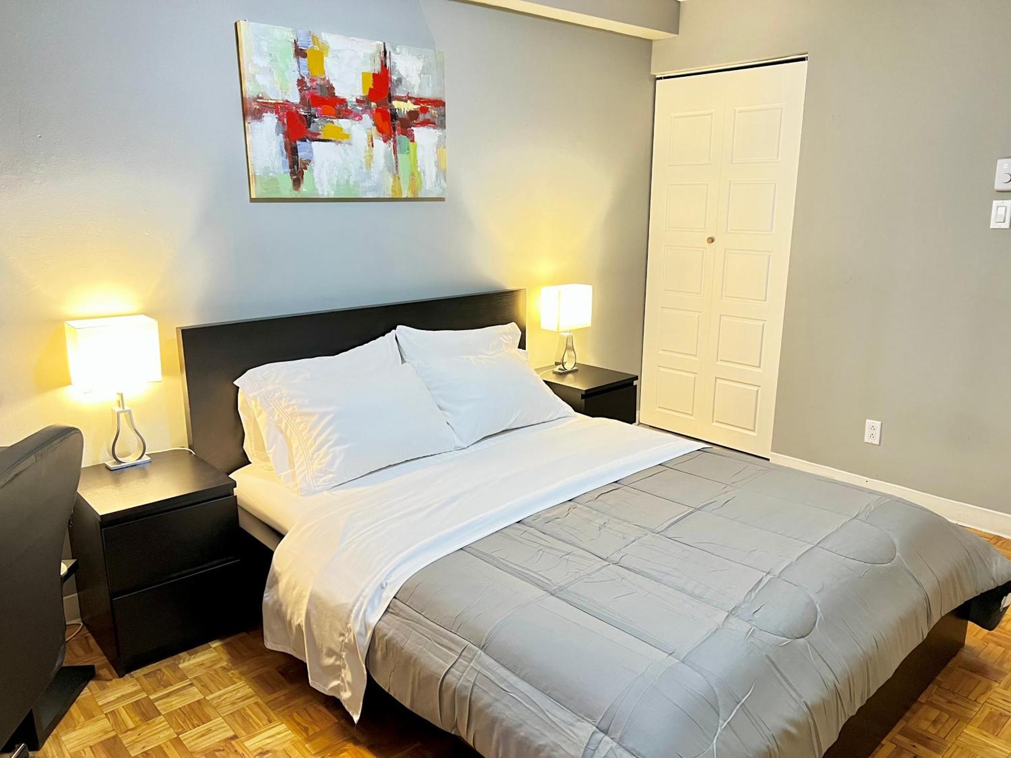 Apartment Hotel St-Denis مونتريال المظهر الخارجي الصورة