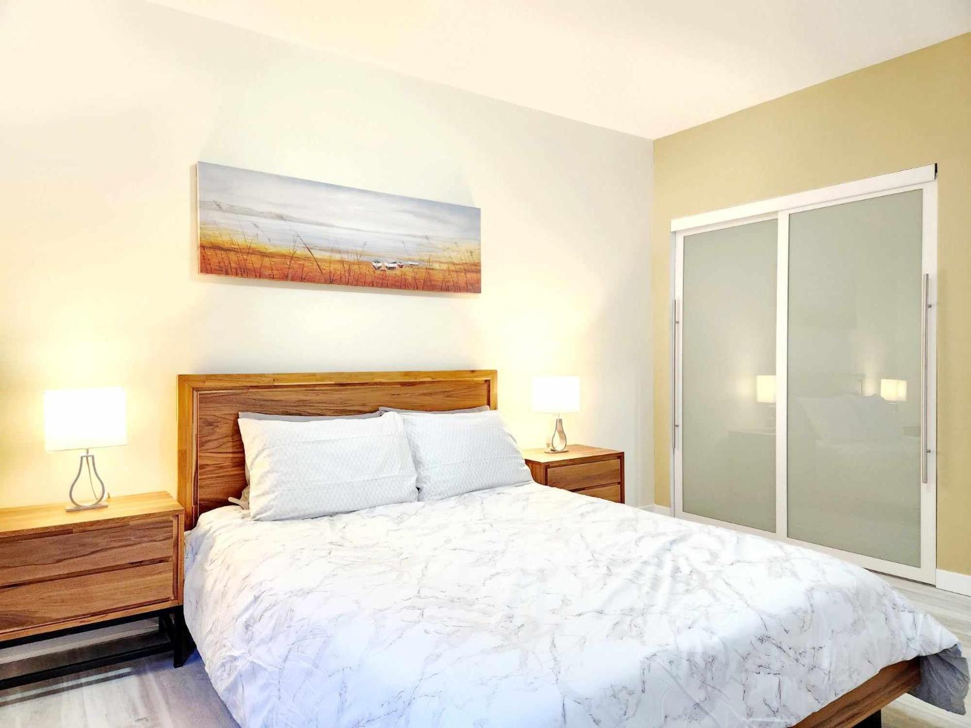 Apartment Hotel St-Denis مونتريال المظهر الخارجي الصورة