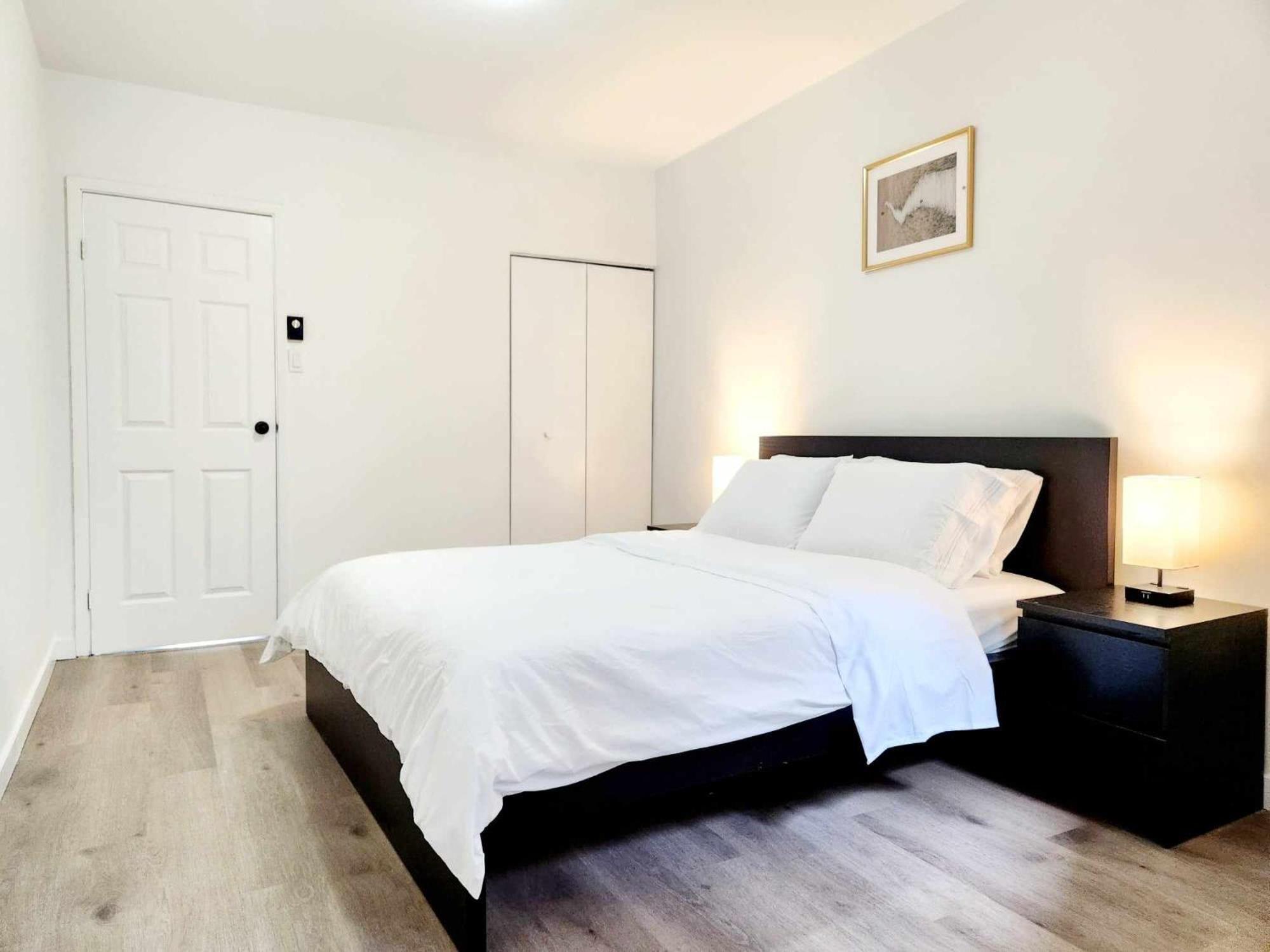 Apartment Hotel St-Denis مونتريال المظهر الخارجي الصورة