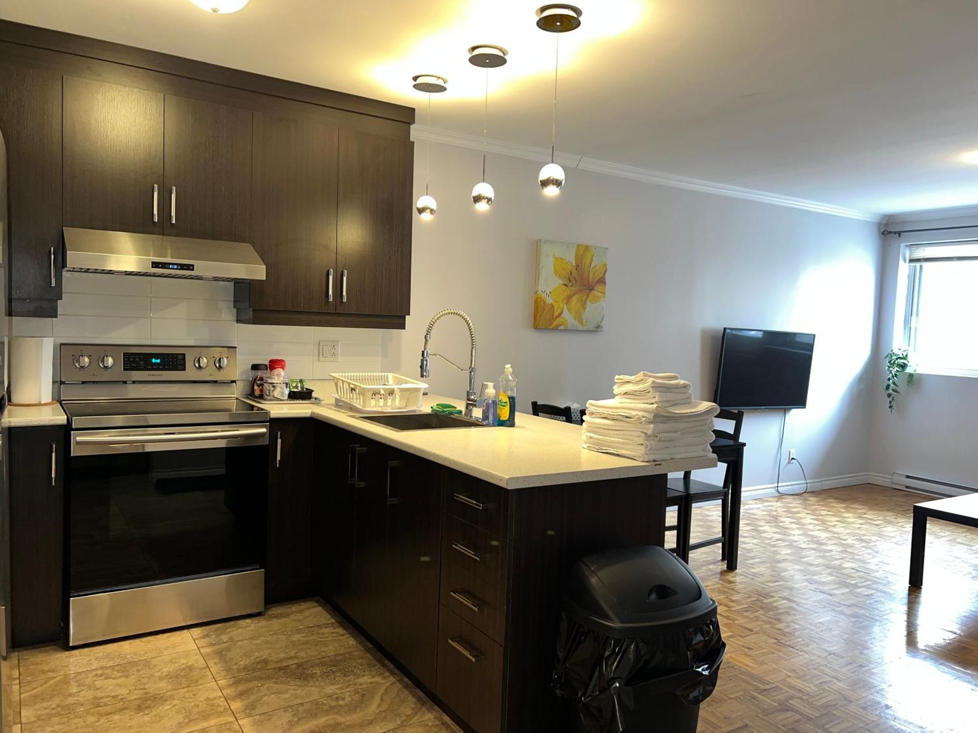 Apartment Hotel St-Denis مونتريال المظهر الخارجي الصورة